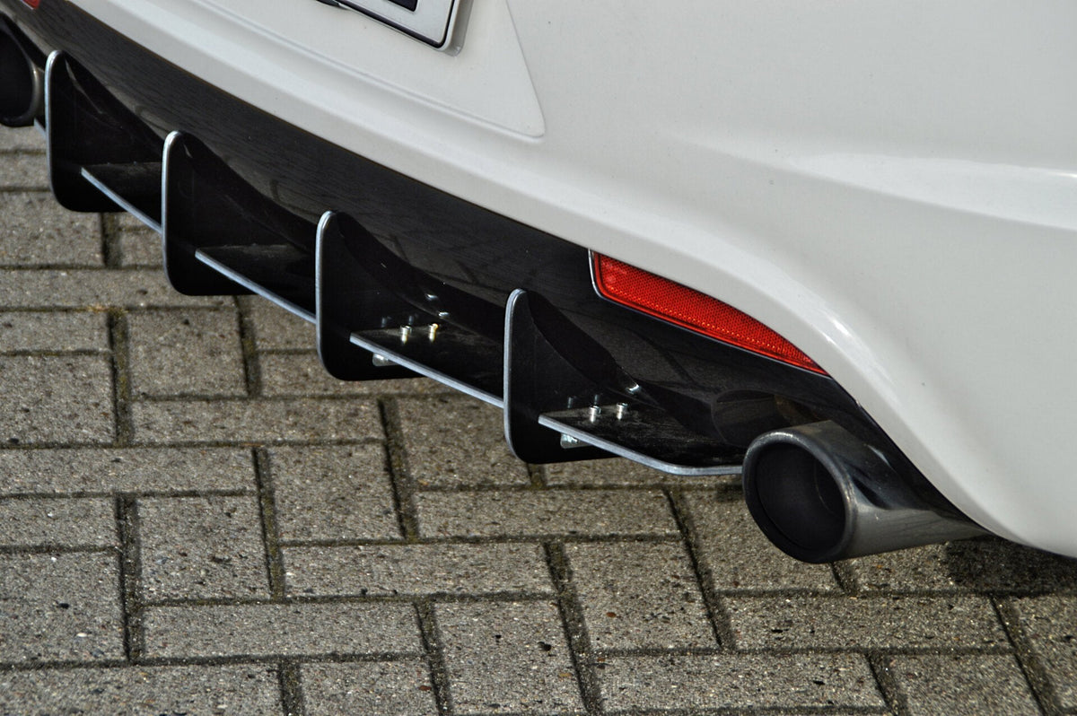 Gefräster Heckansatz mit Finnen für VW Scirocco R 13
