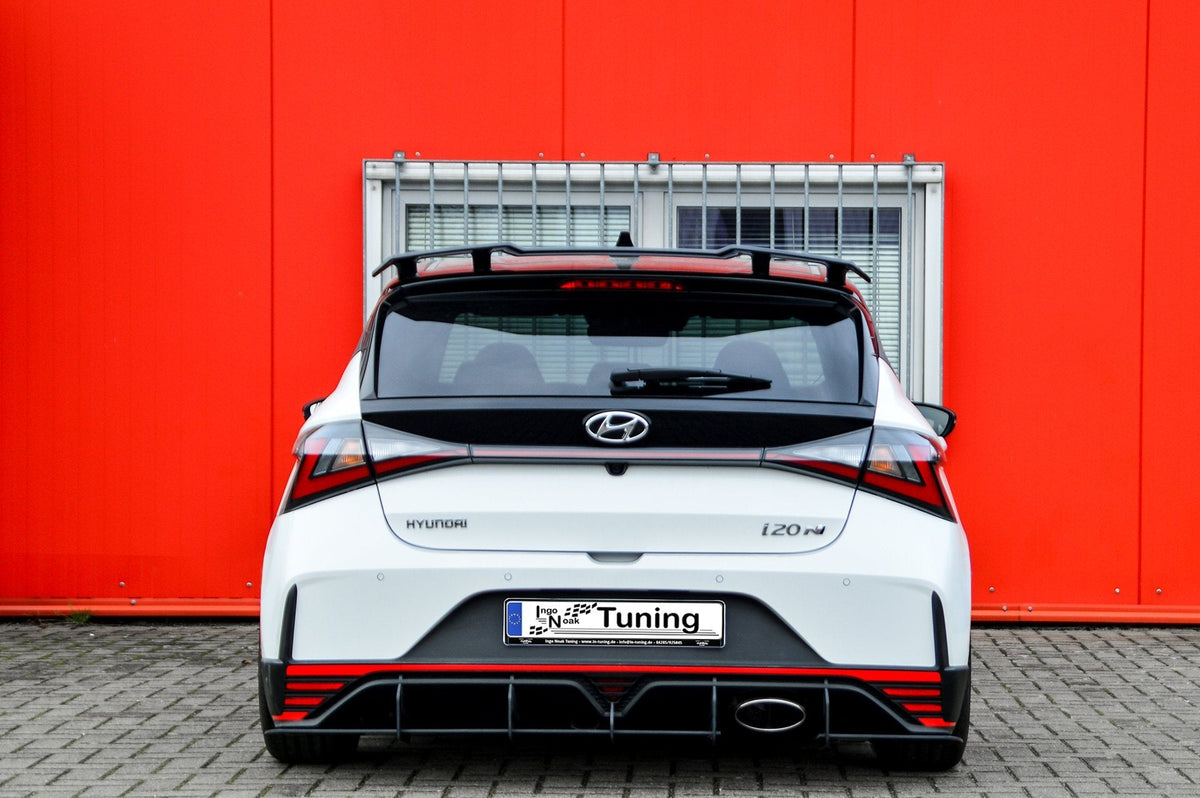 Ingo Noak Tuning Bodykit für Hyundai I20N Performance ab 2021, sportliches Karosserie-Design, sichtbar auf dem Auto.