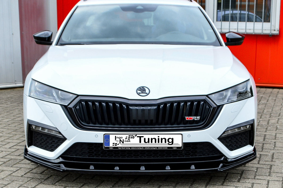 Ingo Noak Tuning Cup Frontspoilerlippe mit Wings für Skoda Octavia RS NX ab 2020, sportliches Frontparti in Detail.