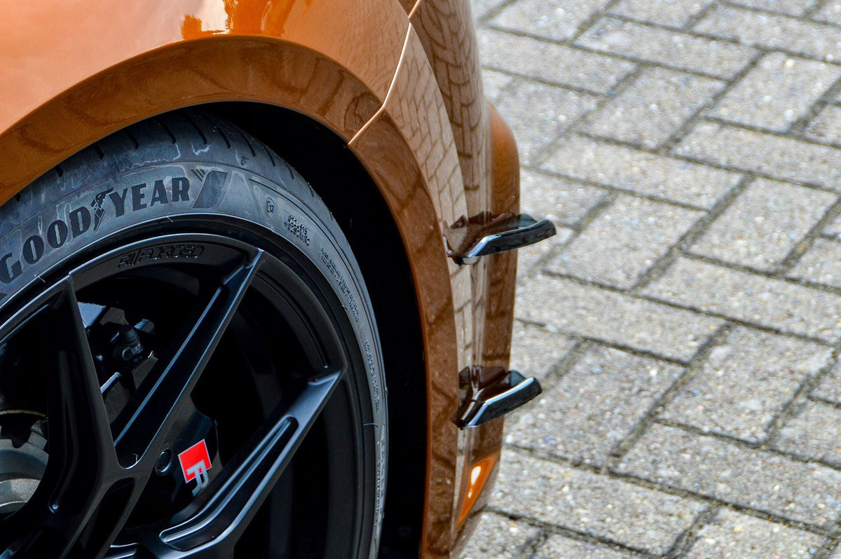 ABS Spoilerflaps für Audi TT RS 8S Vorfacelift, Ingo Noak Tuning, sichtbare Befestigung und aerodynamisches Design