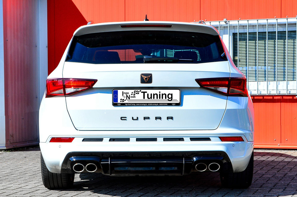 Gefräster Heckansatz Diffusor für Cupra Ateca 5FP mit AHK von Ingo Noak Tuning, aus schwarzem Kunststoff, detailreiche Oberflächen.