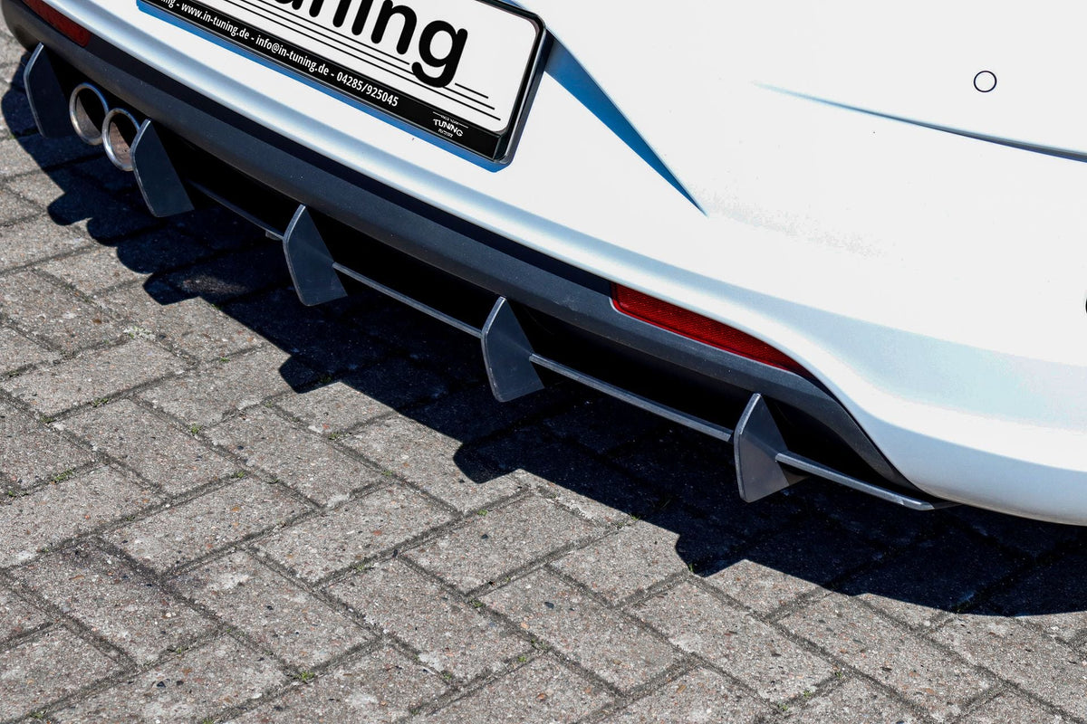 Gefräster Heckansatz mit Finnen für VW Scirocco 3 R-Line Facelift, Ingo Noak Tuning, aus Carbon gefertigt