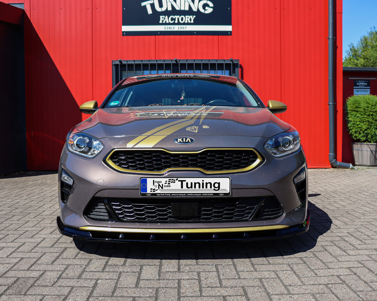 Frontspoilerlippe für Kia Ceed CD Standard von Ingo Noak Tuning, aus ABS, zeigt die schwarze, aerodynamische Fahrzeugstoßstange.