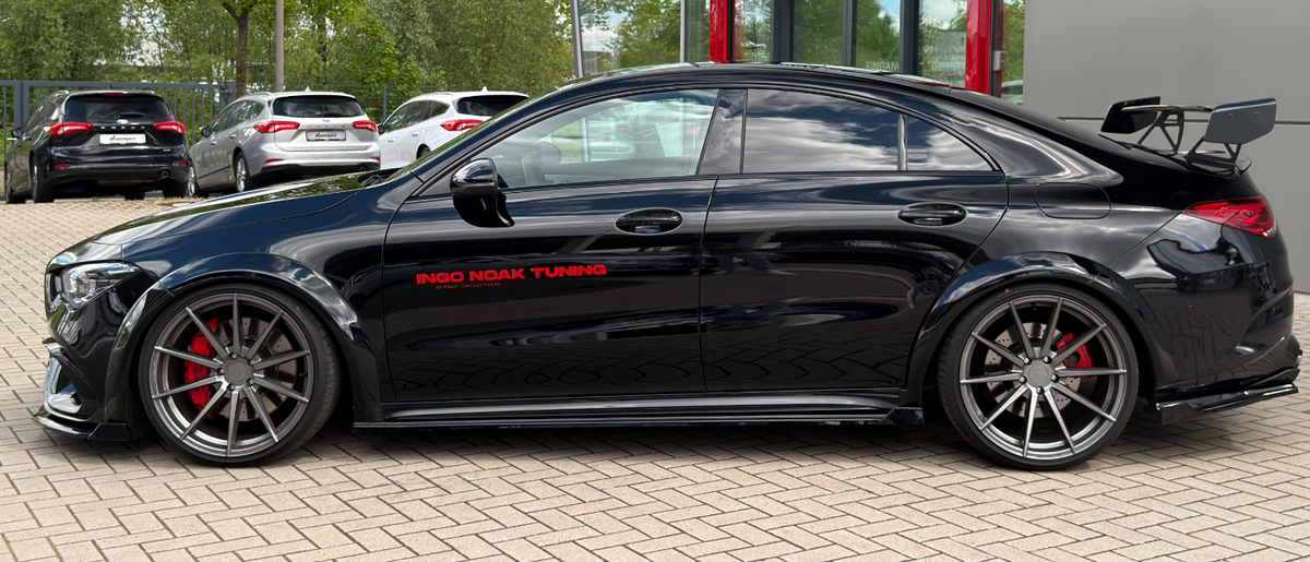 Seitenschweller mit Wing aus ABS für Mercedes CLA 35/45 AMG, schwarzes Tuning-Teil, passend für Ingo Noak Tuning.