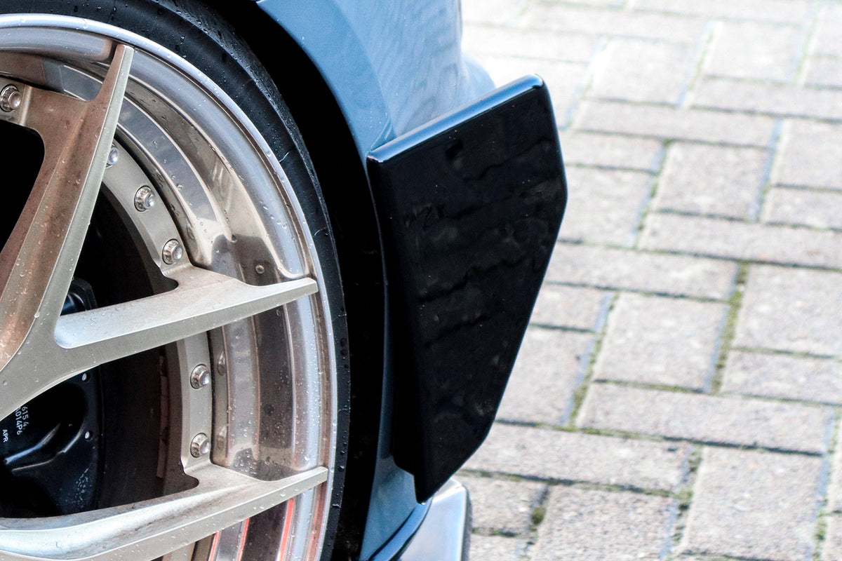 Hintere Seitenflaps für Audi R8 4S Facelift ab 2019, Ingo Noak Tuning, schwarze Karosserie-Teile, detailreiche Verarbeitung