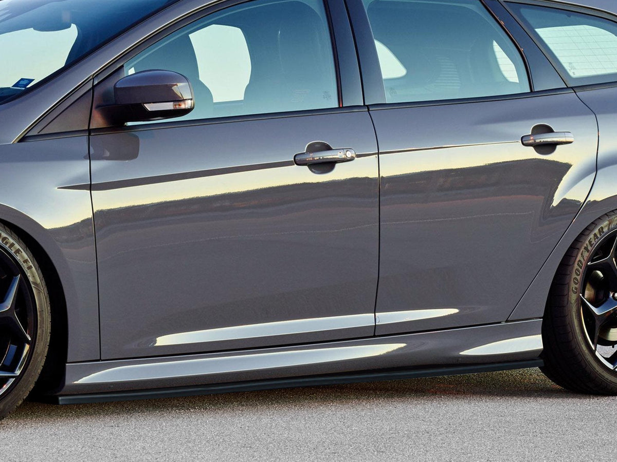 Seitenschweller im Cup Look für Ford Focus ST DYB ab Bj. 2015