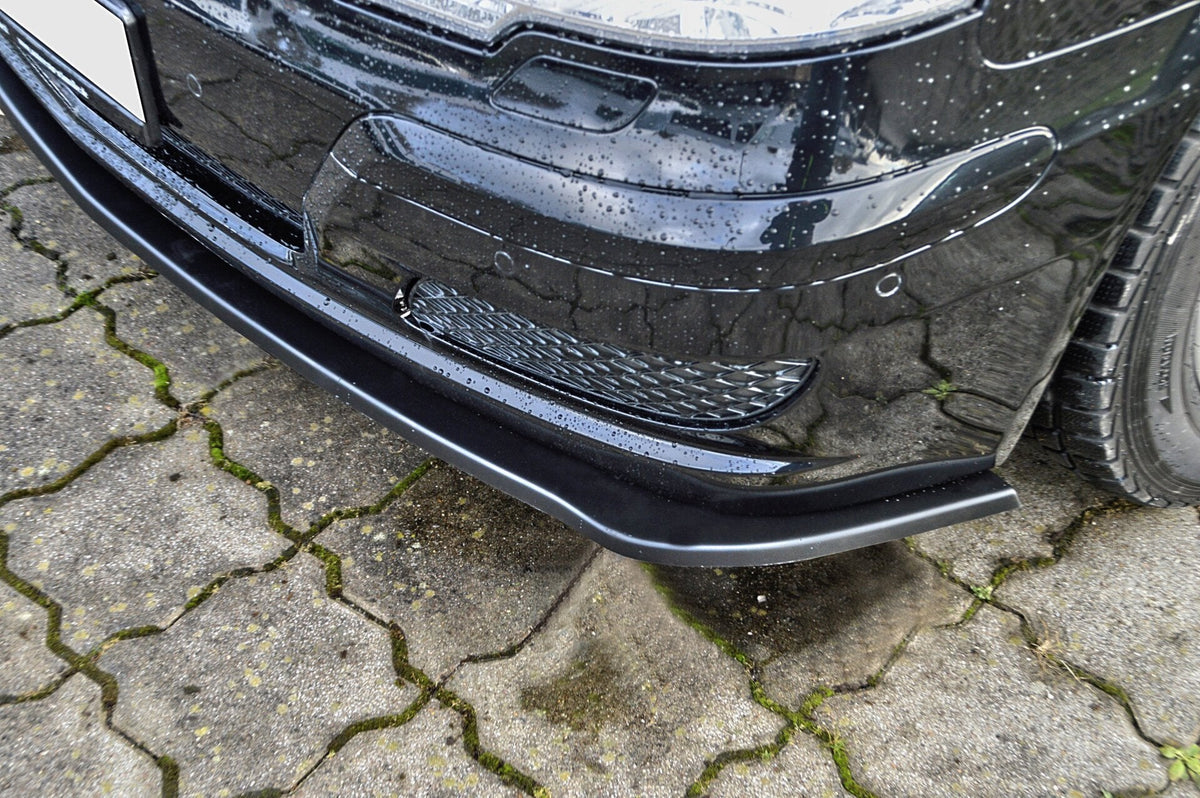 Frontspoilerlippe für Viano W639, Bj. 2010-2014, von Ingo Noak Tuning, zeigt die stabile Kunststofffrontschürze