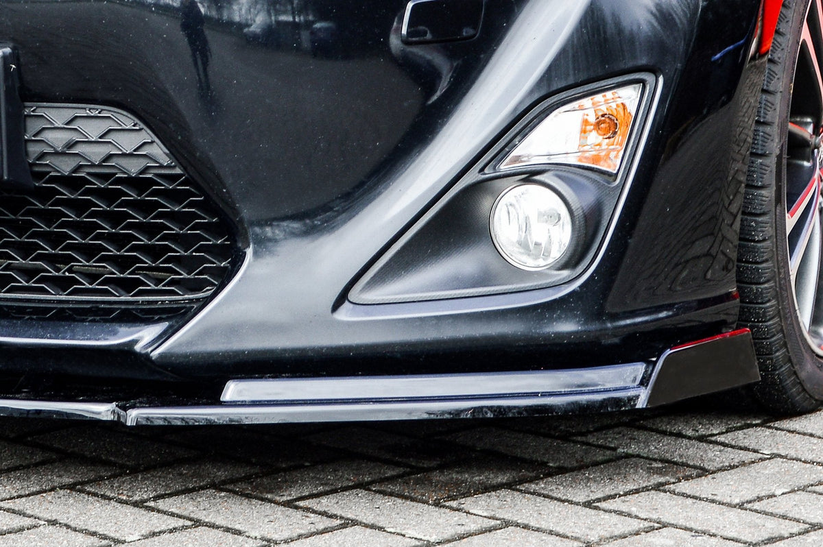 Frontspoilerlippe mit Wing für Toyota GT86, Ingo Noak Tuning, aerodynamisches Auto-Upgrade, sichtbare Spoiler und aerodynamische Details