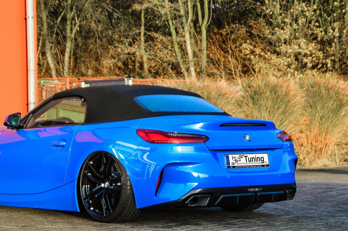 Heckansatz Aufsatz für BMW Z4 G29 von Ingo Noak Tuning, schwarze Karosserie mit sportlichem Design.