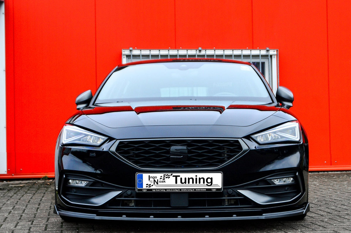 Frontspoilerlippe mit Wings für Seat Leon KL +ST, in Wagenfarbe lackiert, zeigt sportliches Tuning-Design von Ingo Noak Tuning