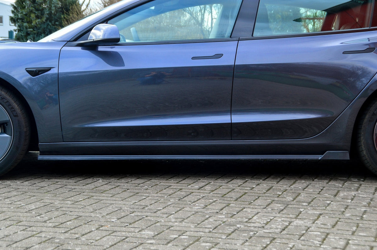 CUP Seitenschweller mit Wing hinten für Tesla Model 3 ab Bj. 2017
