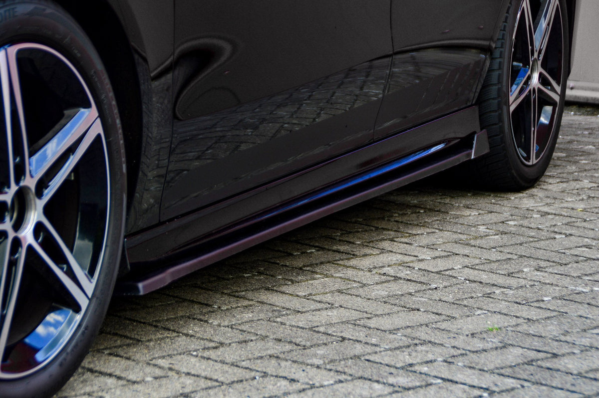 CUP Seitenschweller mit Wing hinten für Mercedes CLA X118 C118 AMG-Line ab Bj.:2019