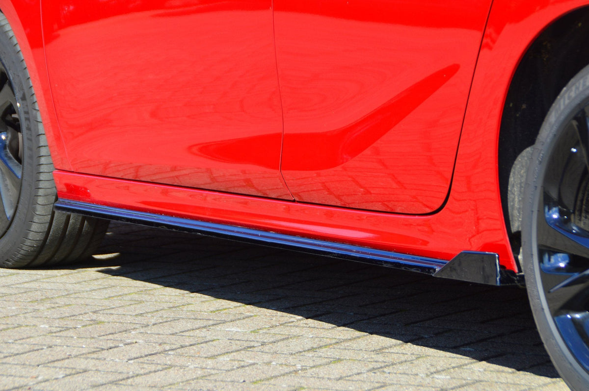Seitenschweller mit Wing hinten für Opel Corsa F