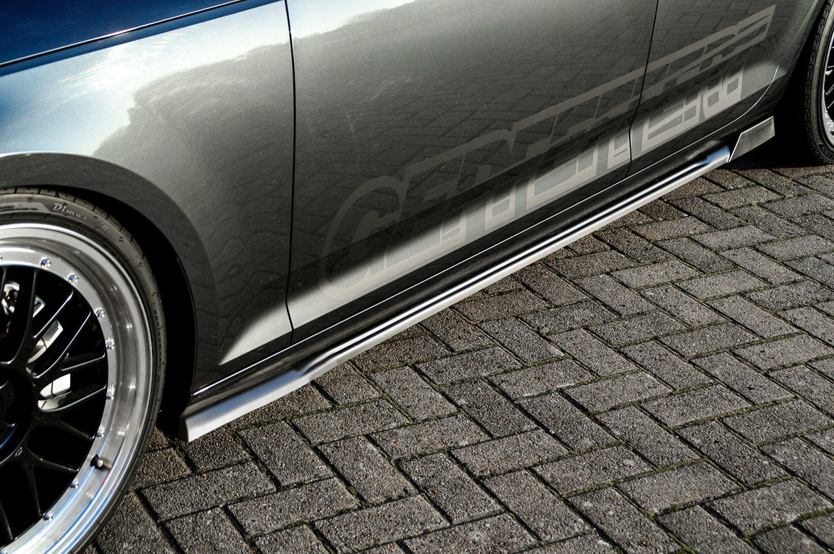 Seitenschweller mit Wings hinten für Audi A4 B9, Ingo Noak Tuning, schwarze Kunststoff-Designs, auf Fahrzeug montiert