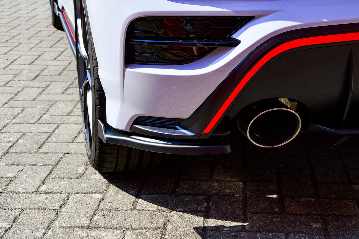 Ingo Noak Tuning Bodykit für Hyundai Kona N ab 2020, Frontstoßstange, Seitenschweller und Heckdiffusor, sportliches Design