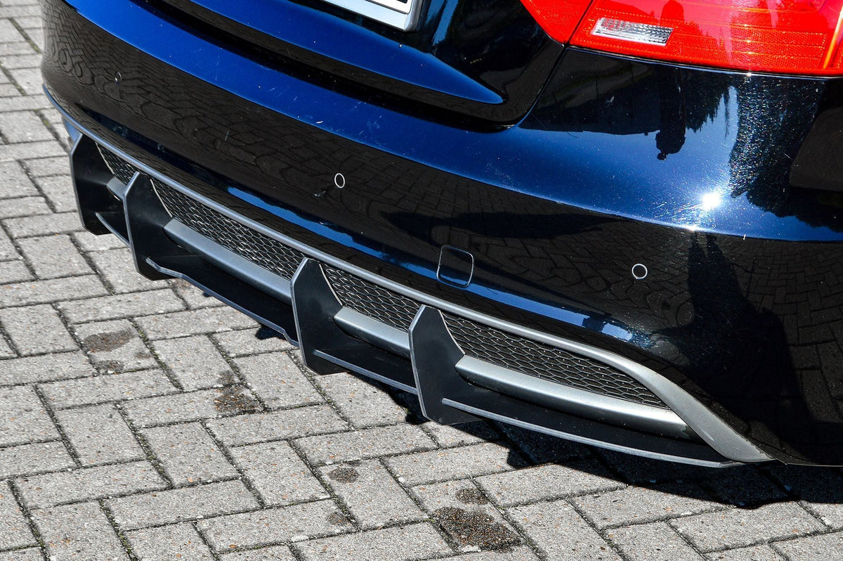 Gefräster Heckansatz für Audi A5 B8 Facelift mit S-Line Diffusor und Endrohr links