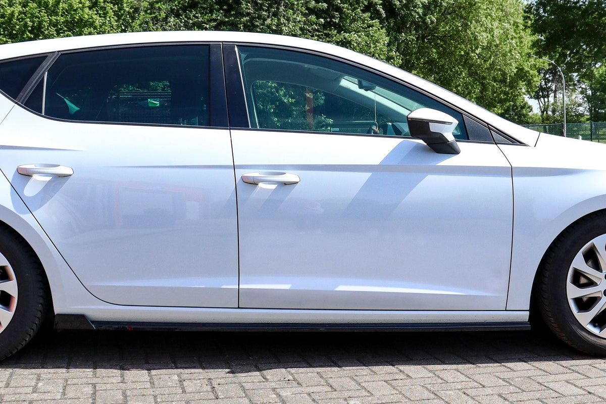 CUP Seitenschweller mit WIngs hinten für Seat Leon 5F 5.Tür + ST