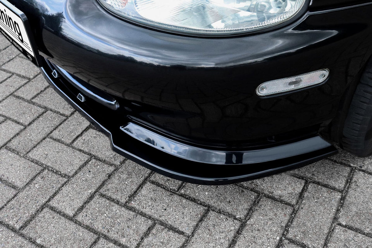 ABS-Frontspoilerlippe für Mazda MX5 NB von Ingo Noak Tuning, aus robustem Kunststoff, zeigt den spoiler im Detail.