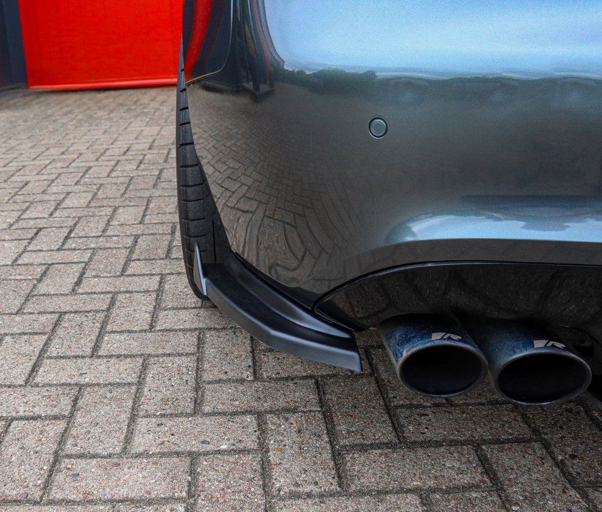 Hellgraue ABS-Heckansatz Seitenteile mit Wings für Audi S5 B8 Cabrio und Coupé, Tuning-Teil von Ingo Noak Tuning
