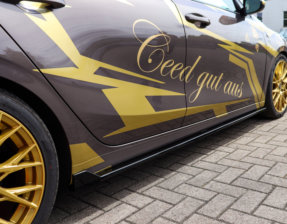 Seitenschweller mit Wing hinten für Kia Ceed CD, Ingo Noak Tuning, schwarz, aus ABS-Kunststoff, aerodynamisches Design