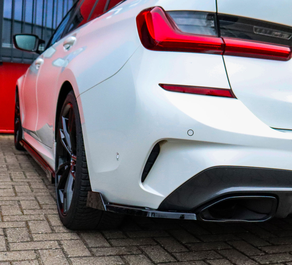 Seitenteile mit Wings für BMW 3er G20/21 M340i, Ingo Noak Tuning, aerodynamischer Heckansatz aus ABS