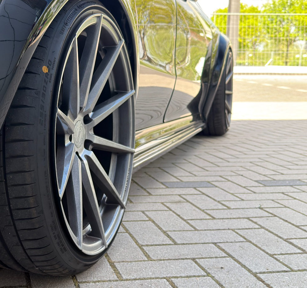 Seitenschweller mit Wing aus ABS für Mercedes CLA 35/45 AMG, Ingo Noak Tuning, vordere Ansicht